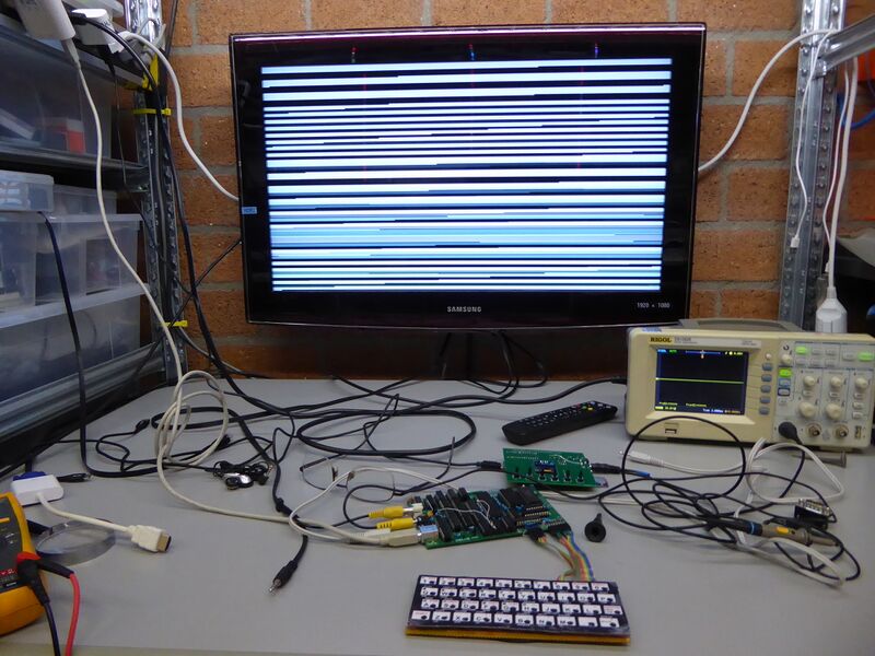 File:ZX81+38 loading from cassette.JPG