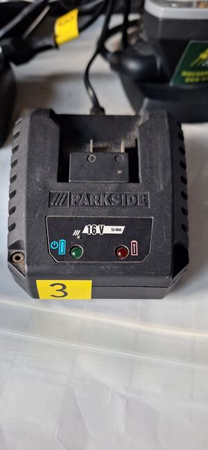 420271 - Parkside 16V BatteryCharger.jpg